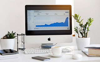 快手网红接连翻车！14亿销售额造假、躺赚30万炫富遭封杀