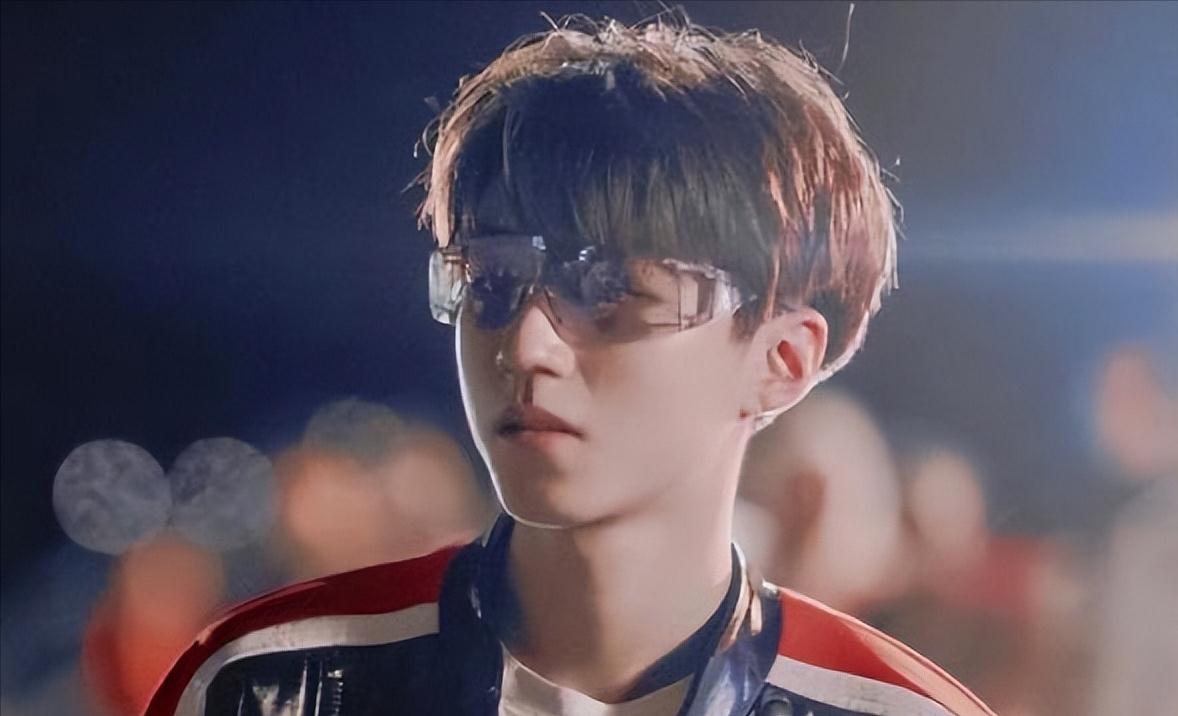 杨幂王俊凯绯闻_王俊凯早年经历_天涯黑料明星王俊凯,